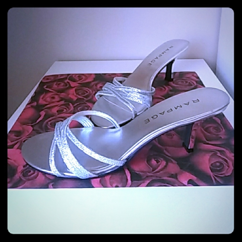 Shoes silver sandals